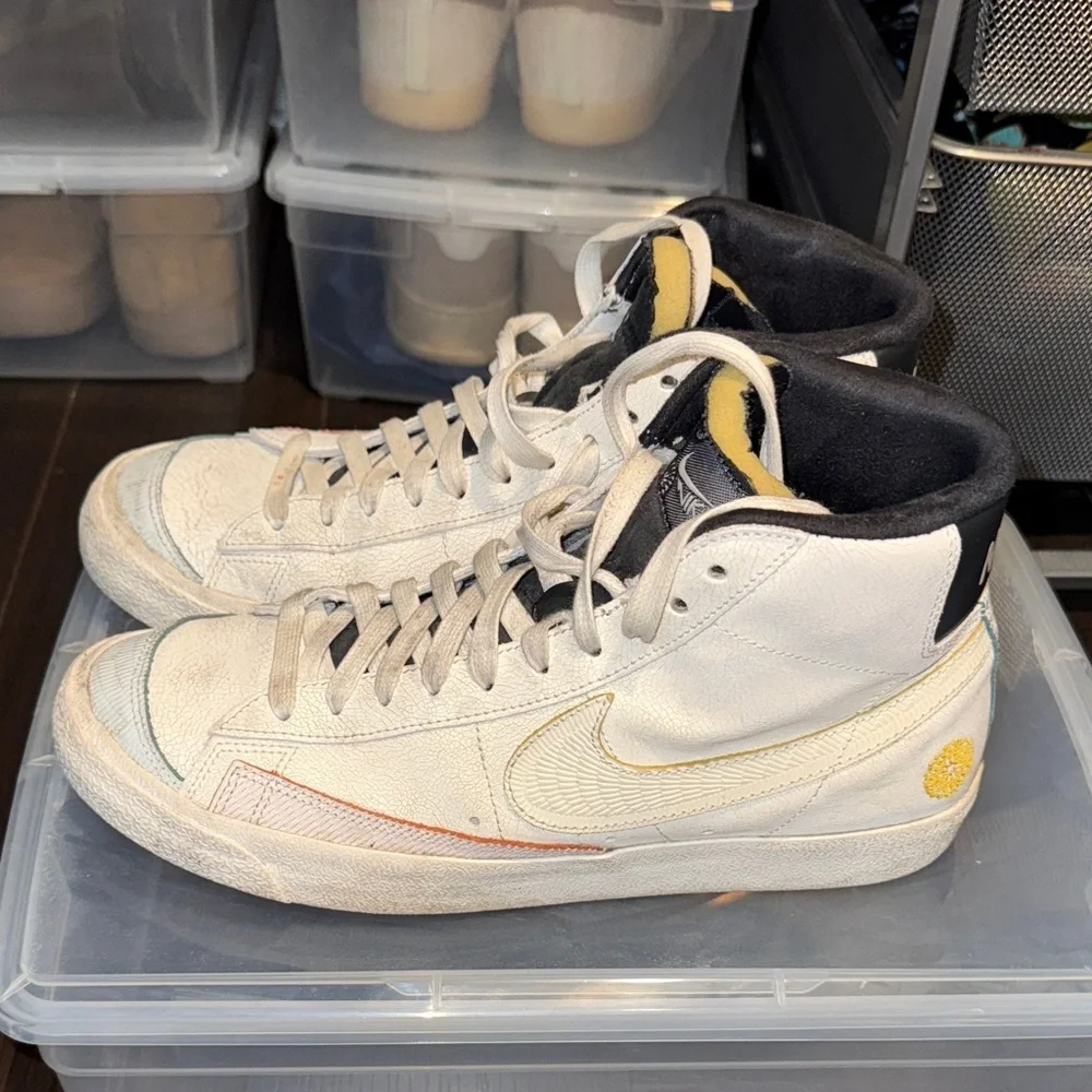 NIKE High-Top BLAZERS Sneakers, 9.5